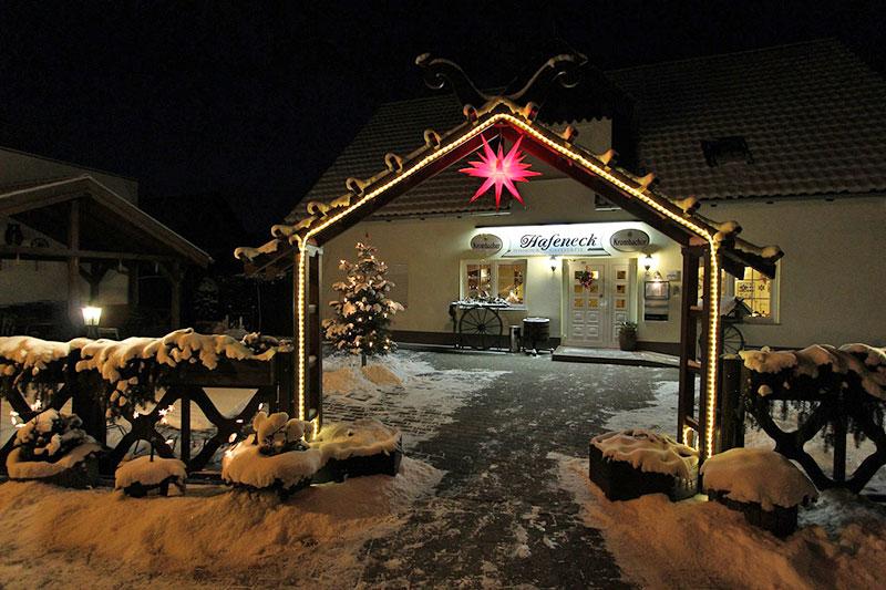 Eingang zur Pension im Winter