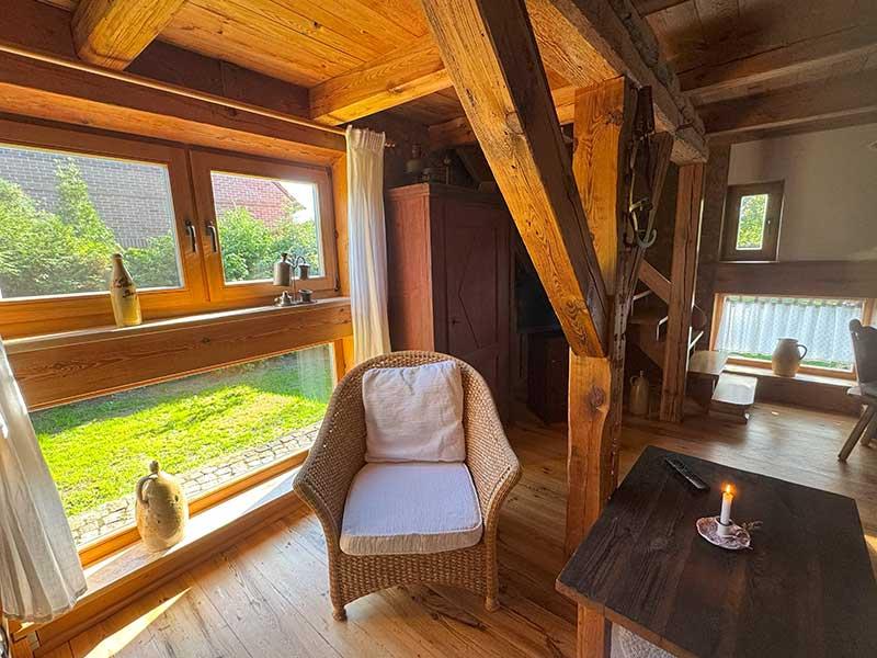 Sitzecke am großen Fenster